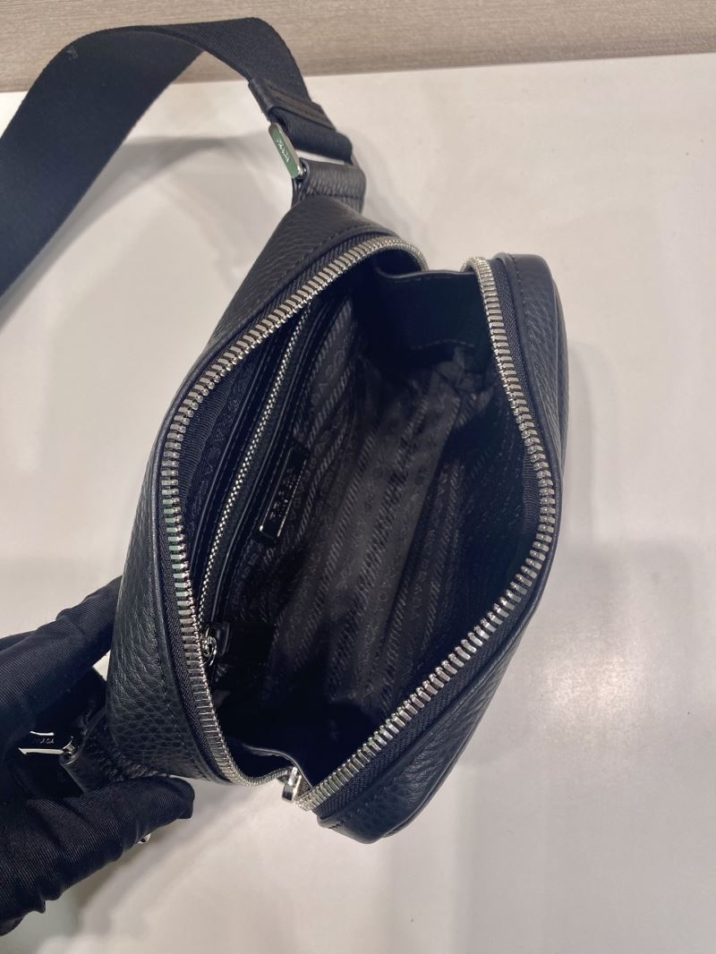 Pra*a waist chest packs